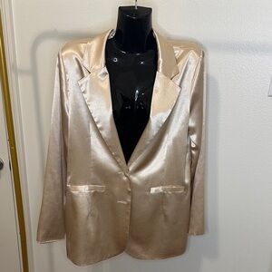 Gold satin blazer size Large lined like new.